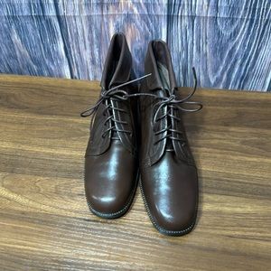 Vintage Y2K Lace Up Leather Fold Down Cuff Granny Bootie Ankle Boots